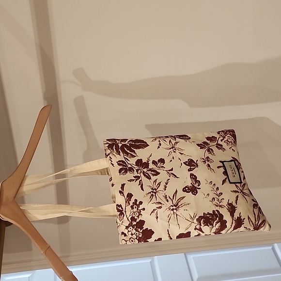 Gucci Beauty Tote Bag - Picture 6 of 7